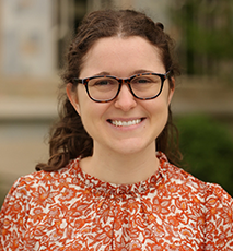 Elise Bezold Headshot