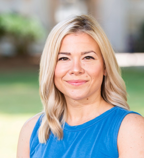 Kelly Williams headshot